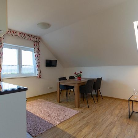 Apartmany Kohoutek A Slepicka V Novohradskych Horach Nové Hrady 外观 照片