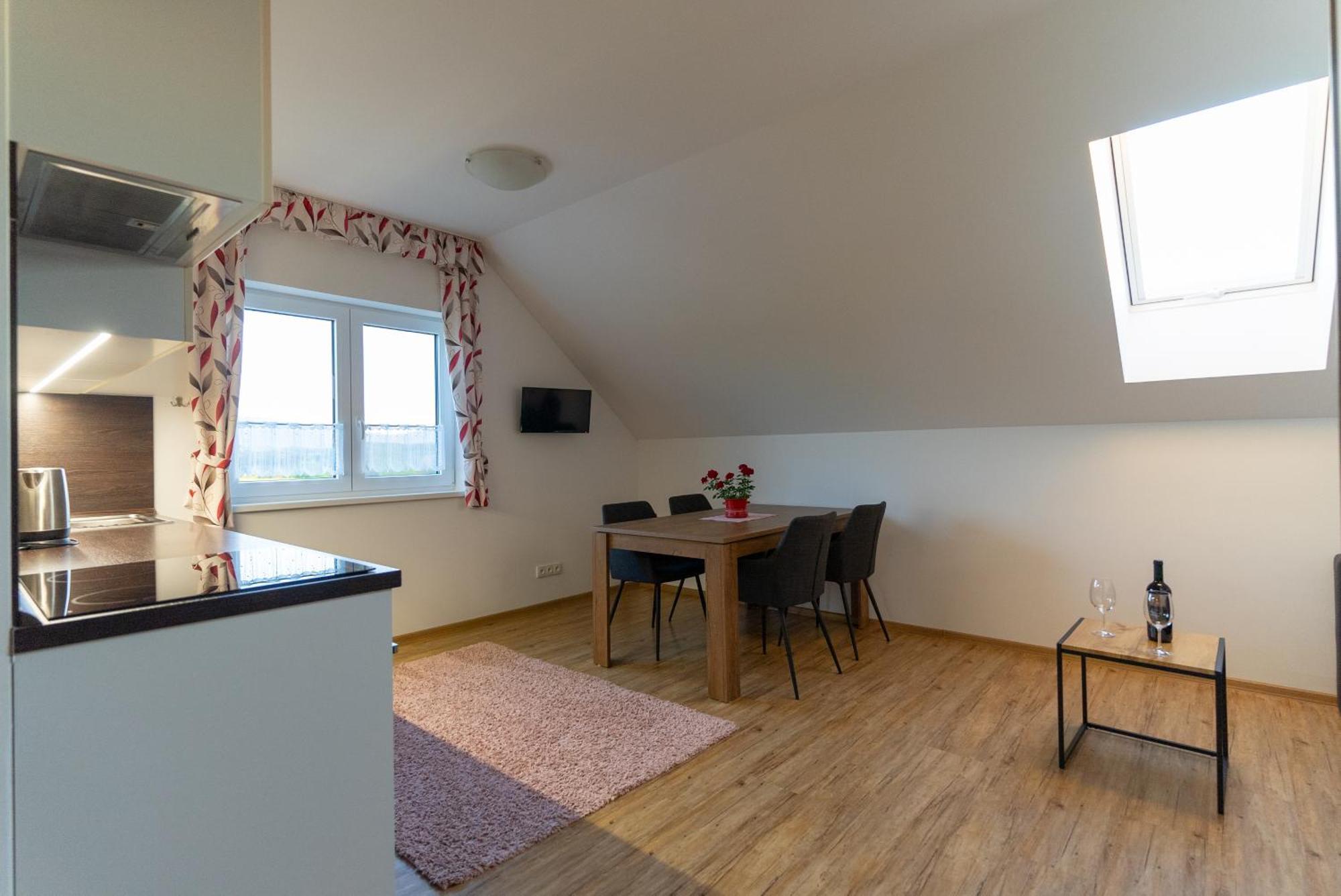 Apartmany Kohoutek A Slepicka V Novohradskych Horach Nové Hrady 外观 照片
