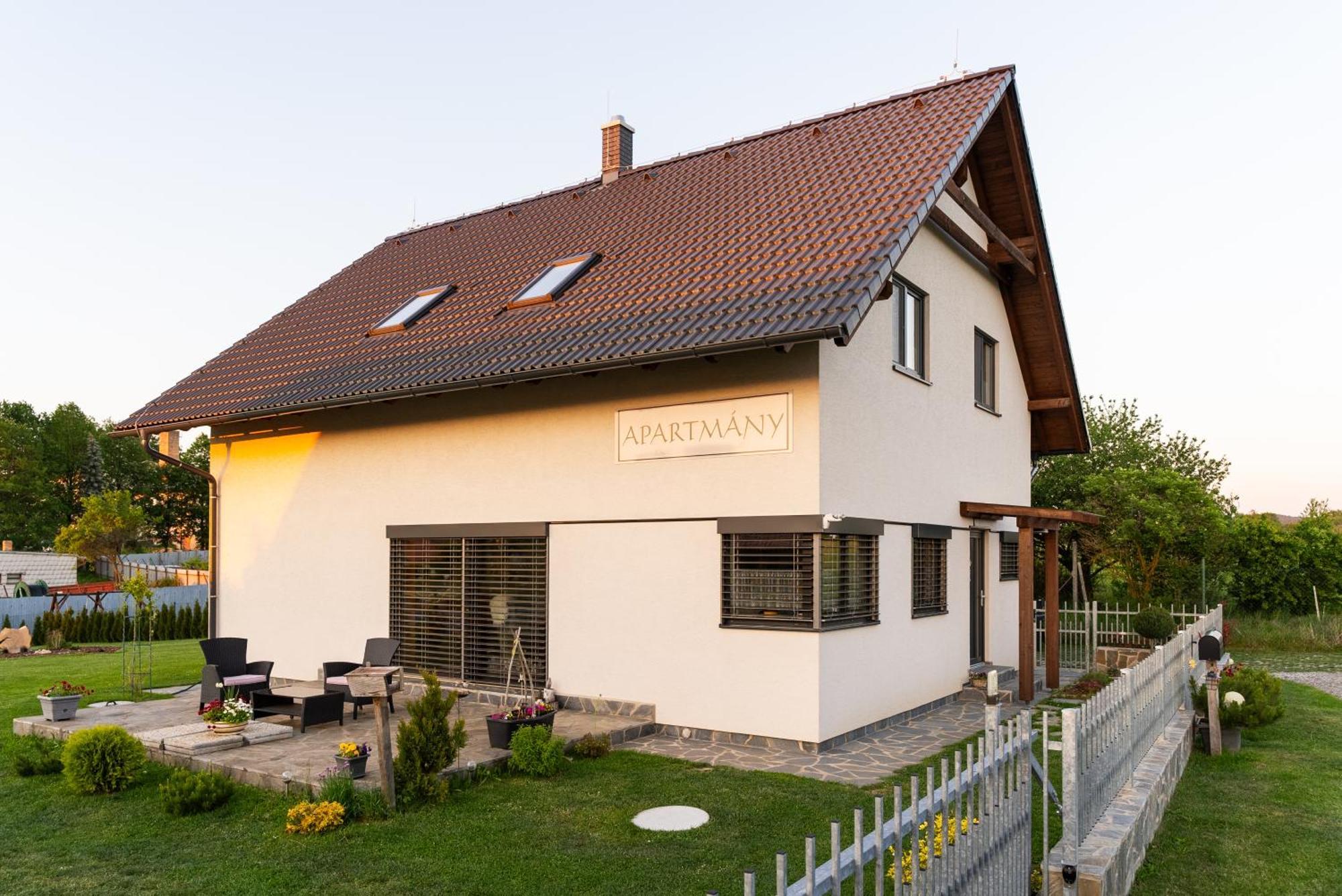 Apartmany Kohoutek A Slepicka V Novohradskych Horach Nové Hrady 外观 照片